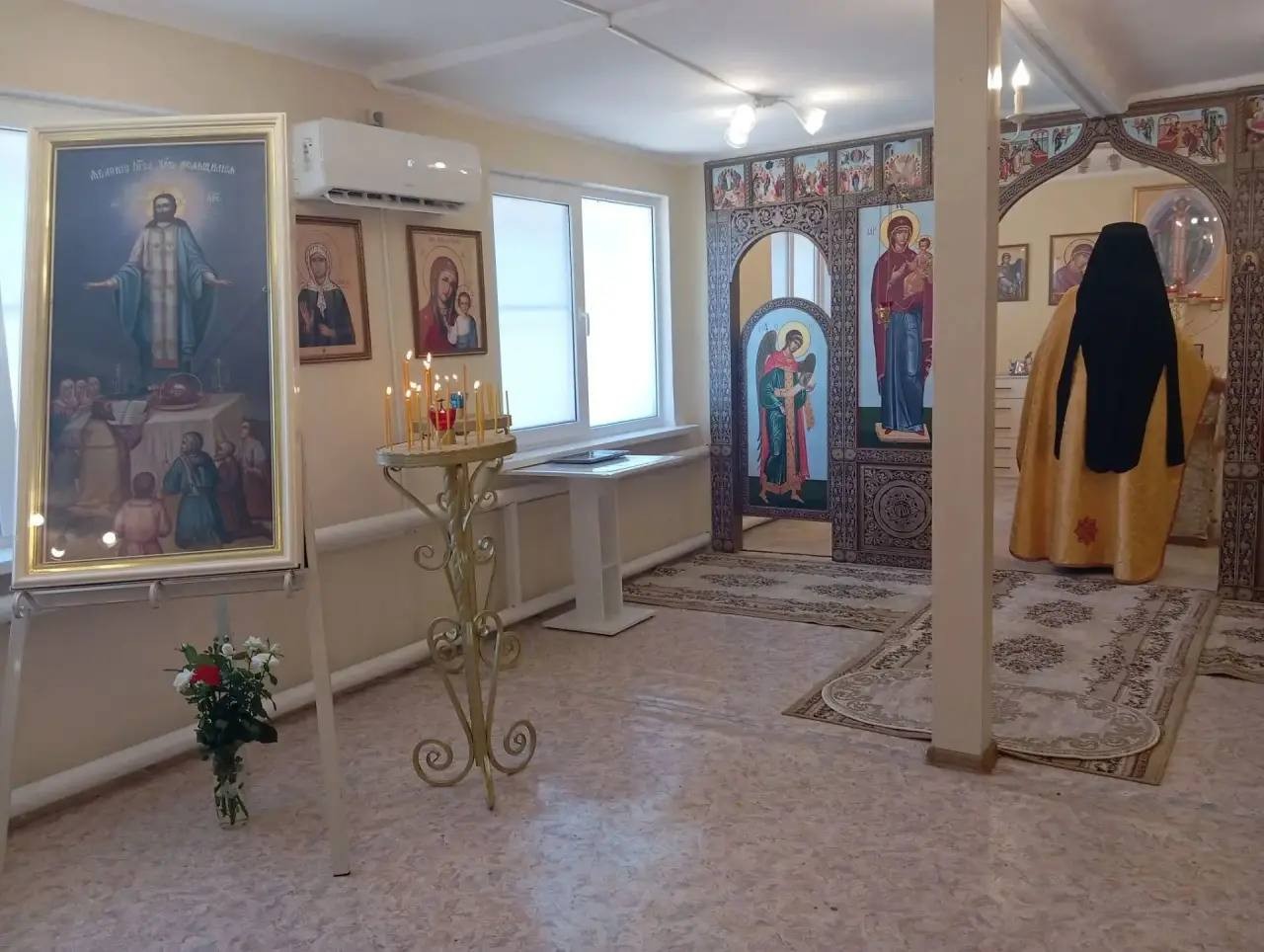 Иллюстрация к новости «В Большом Царыне совершили молебен перед иконой Явления Спасителя»